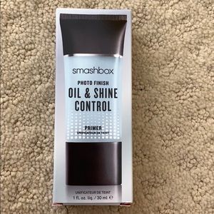 Smashbox Oil & Shine Control Primer